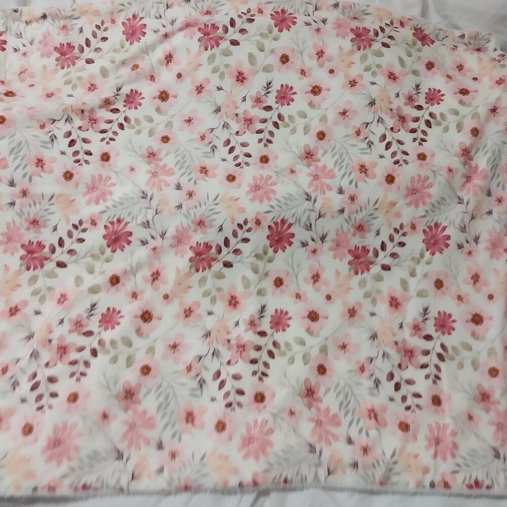 Ava Olivia Plush Baby blanket
